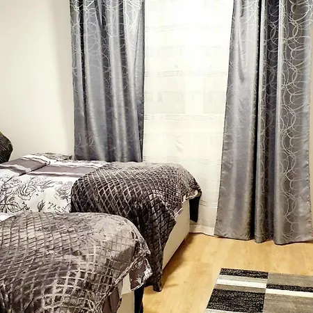 3-zimmer- In Traun, Naehe Und Wels Appartamento