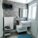 3-zimmer- In Traun, Naehe Und Wels 아파트